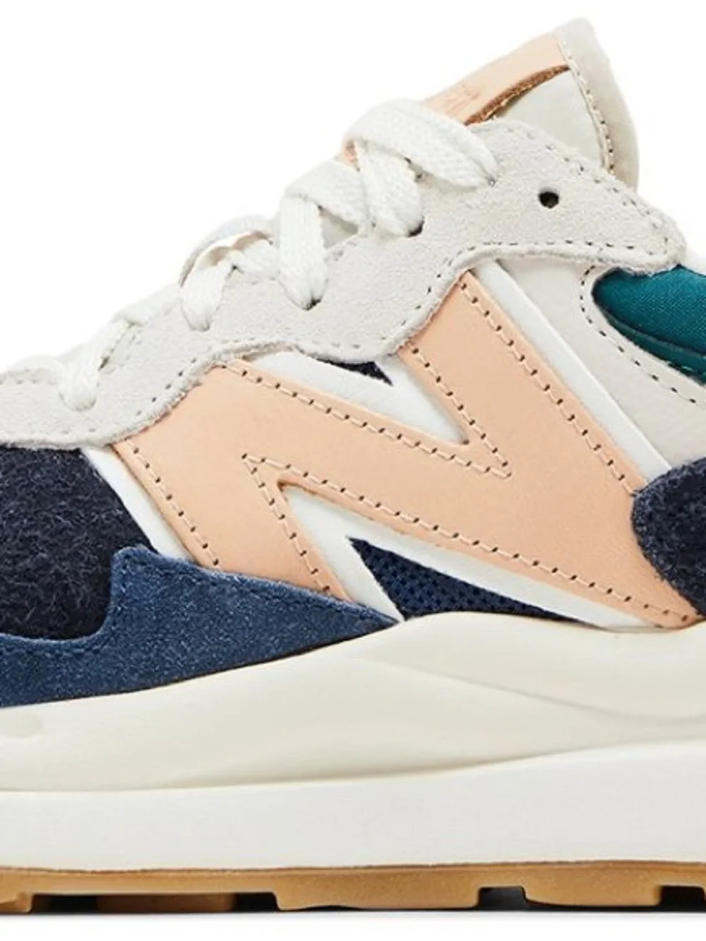 New Balance stylish low